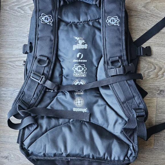 Atom Skate Black and Green Backpack - Picture 3 of 3